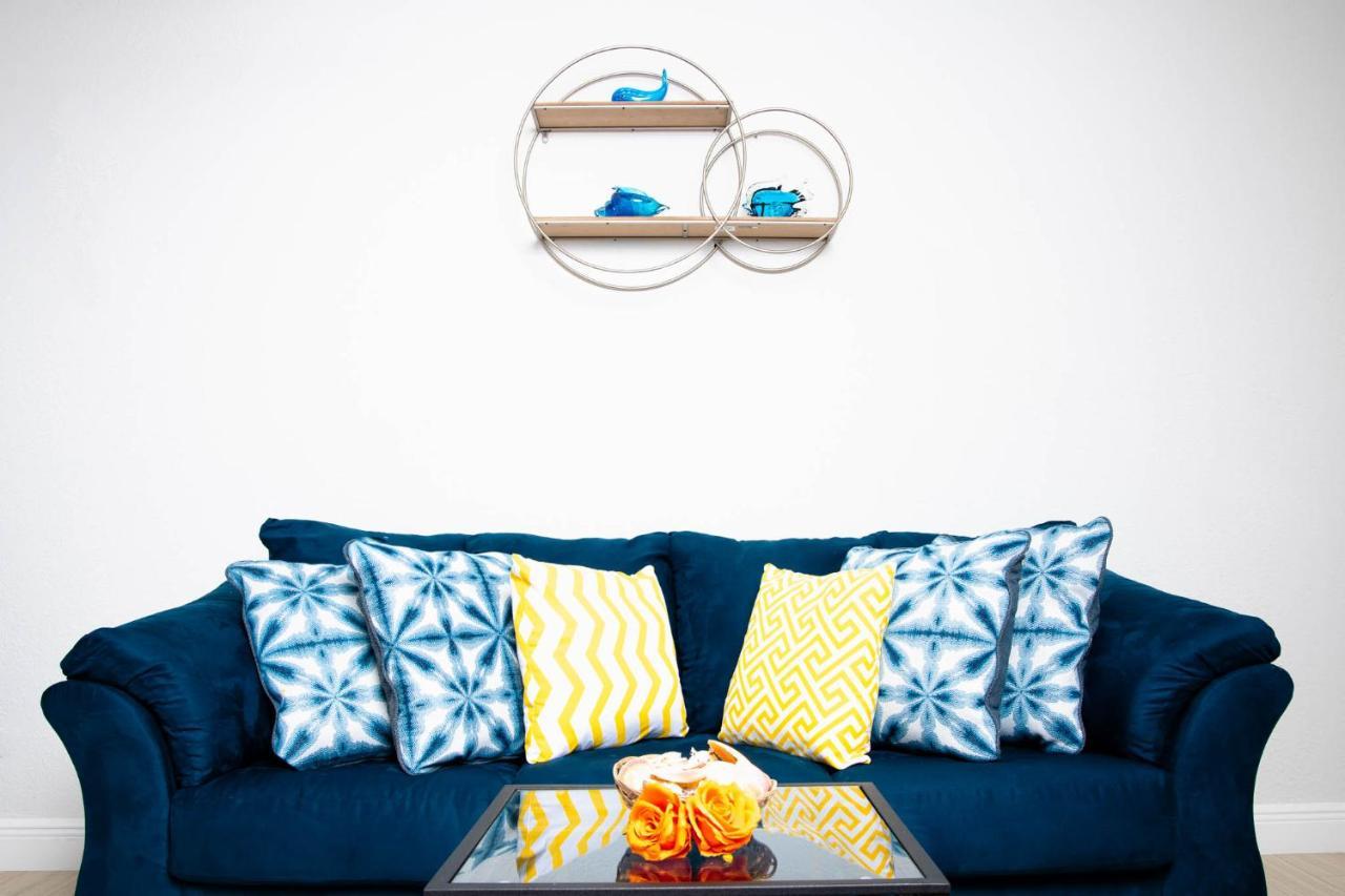 Sheer Bliss Beachview Apt #2 George Town Buitenkant foto
