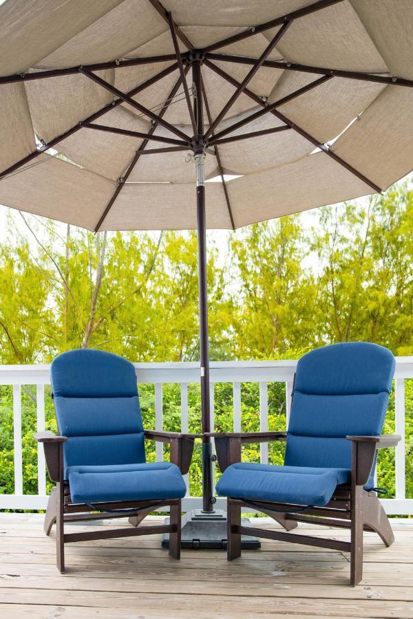 Sheer Bliss Beachview Apt #2 George Town Buitenkant foto