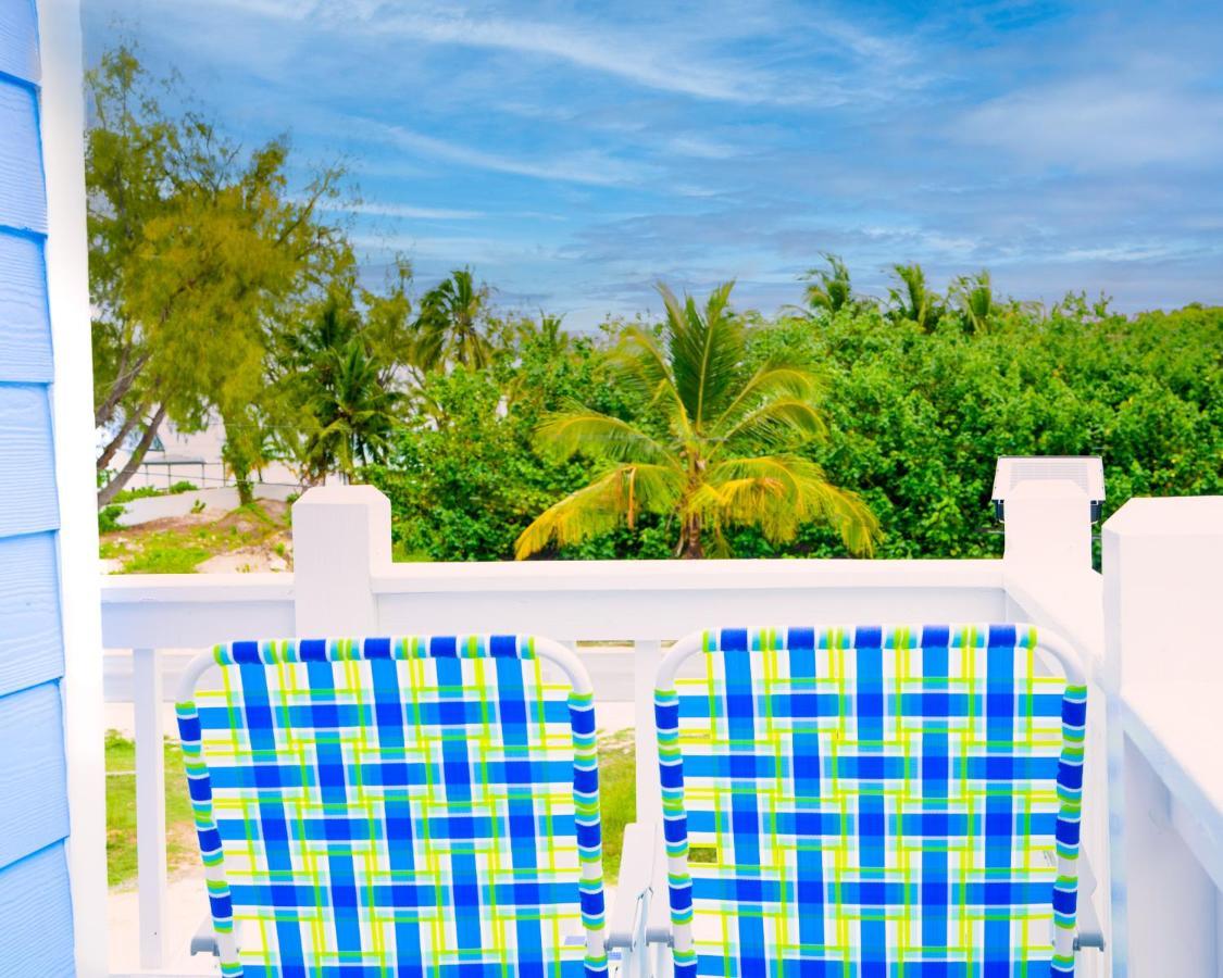 Sheer Bliss Beachview Apt #2 George Town Buitenkant foto